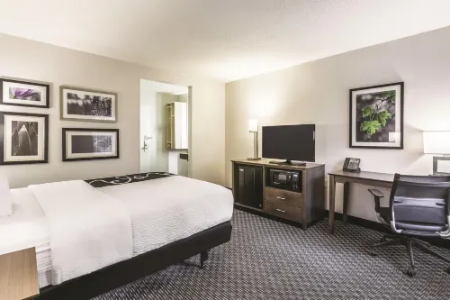 La Quinta Inn & Suites by Wyndham Atlanta Midtown - Buckhead