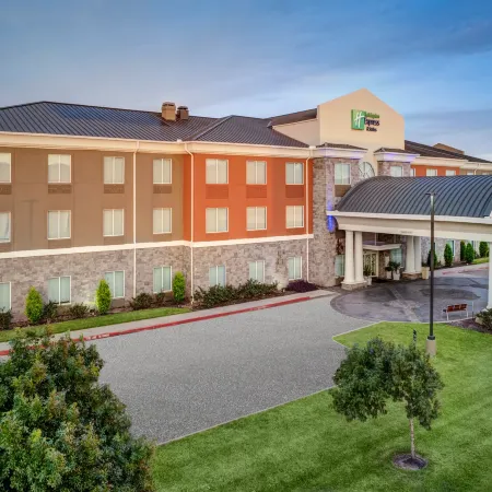 Holiday Inn Express & Suites CLUTE - LAKE JACKSON by IHG
