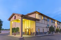 Super 8 by Wyndham Colorado Springs Peterson Space Force Hotel a Colorado Springs