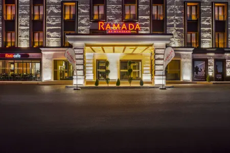 Ramada by Wyndham Erzurum Отели рядом с достопримечательностью «Saime Hatun Cami»