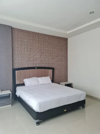 Harvest Residence Отели рядом с достопримечательностью «Pantai Warna Kota Kupang NTT»