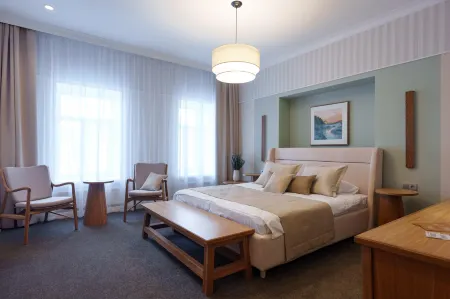 Антиквар-отель мещанина Охлонина Отели в г. Суздаль