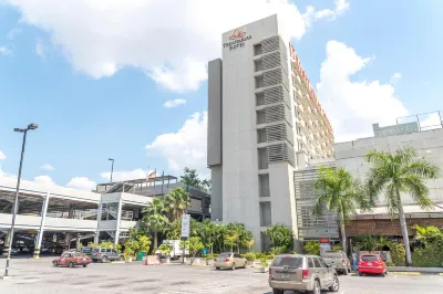 Hotel Trinitarias Suites  호텔