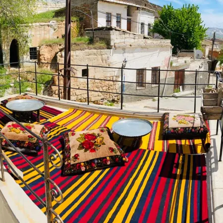 Zuwinasa House Hotel