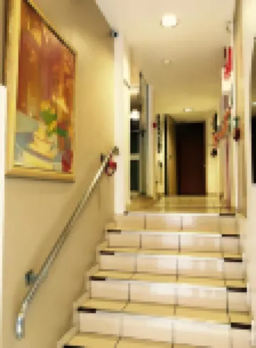 Hôtel Bosquet Pau Centre - Self Check in Budget Hotel