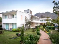 Prairie Hills Resort Hotels near Scenical World