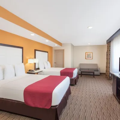Ramada by Wyndham Culver City Отели рядом с достопримечательностью «Студия "Сони Пикчерс"»