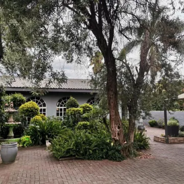 Bono Luxury Guesthouse