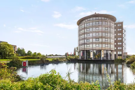 Amedia Amsterdam Airport, Trademark Collection by Wyndham Отели в г. Aalsmeer