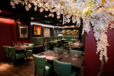 The Studley Hotel Отели рядом с достопримечательностью «Bils & Rye»