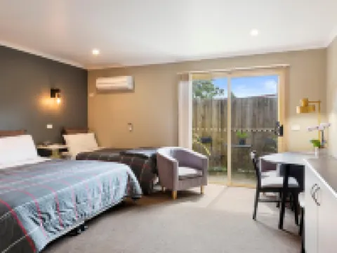 Motel Strahan Hotels in Strahan