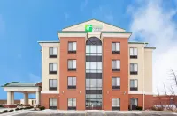 Holiday Inn Express & Suites Cleveland-Richfield