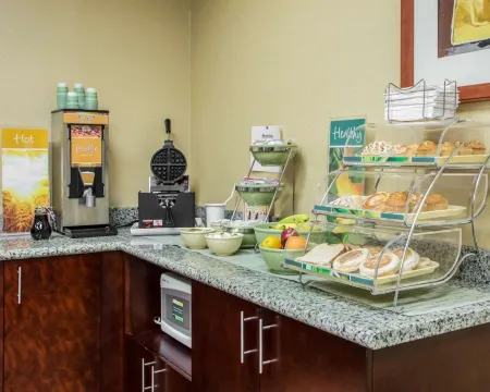 AmericInn by Wyndham Marshfield