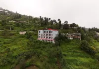 Kafal Pako Resort - Luxury Mountain View Stay in Mukteshwar Hotels near Bhaloo's Village Camp & Cafe - Mukteshwar, Nainital