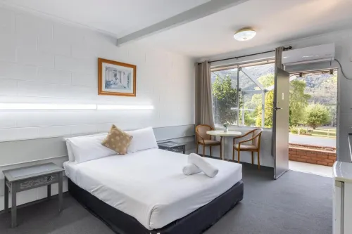 The Grampians Motel Отели в г. Холс Гэп