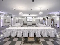 Park Hotel Bydgoszcz Hotels near Granaries