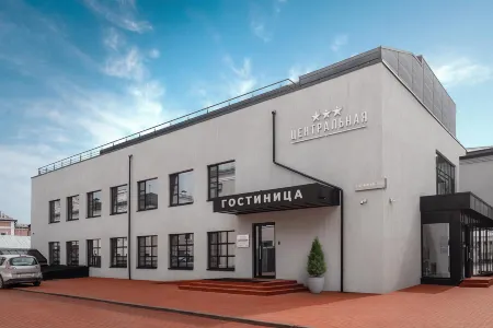 Центральная Отели рядом с достопримечательностью «Памятник космонавту Павлу Беляеву»