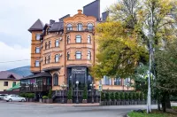 Kristella Hotel Hotels near Garden Centre