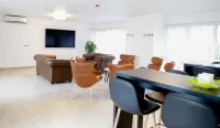 Hotel Ikast - Мотели