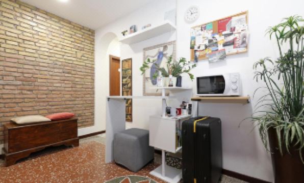 Maison Colosseo (Via dei Querceti 24)