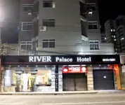 リバー パレス ホテル