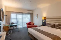 Mercure Tauranga - parking