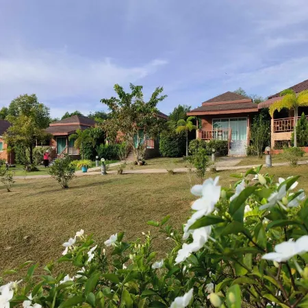 Sunrise Beach Kohyao Resort