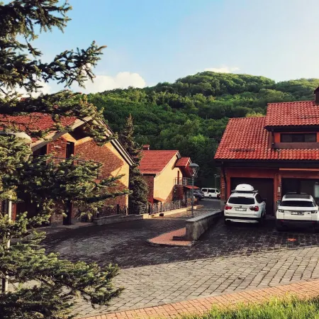 Teghenis Resort