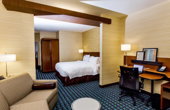 萬楓酒店及套房裡士滿米德洛錫安