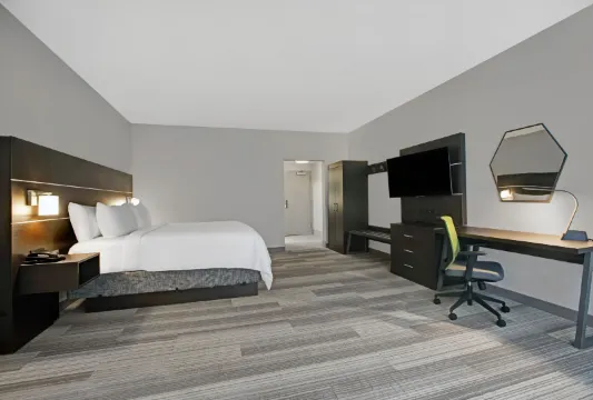 Holiday Inn Express MILWAUKEE DOWNTOWN by IHG