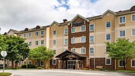 Staybridge Suites Philadelphia Valley Forge 422 Отели рядом с достопримечательностью «The Hill School»