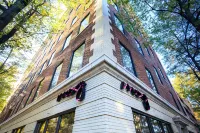 Moxy Richmond Downtown Hotel dekat The Museum of the Confederacy