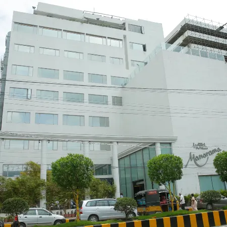 Holiday Inn Express & Suites Vijayawada by IHG Отели рядом с достопримечательностью «Храм Канакадурга»