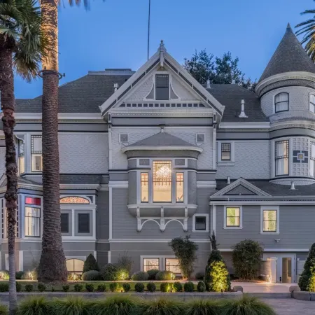 The George - Luxury Boutique Inn