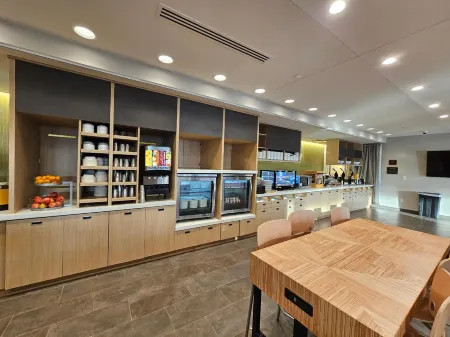 Home2 Suites by Hilton Allentown Bethlehem Airport