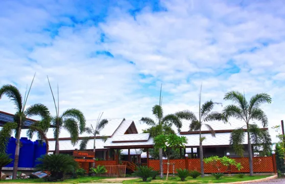 班西里蓬度假村