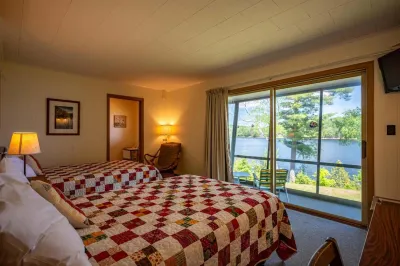 Sandy Point Motel