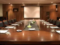 Horse & Jockey Hotel - 4 estrellas