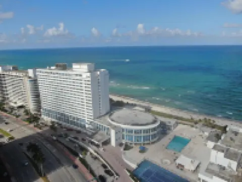New Point Miami Beach Apartments Hoteles en 