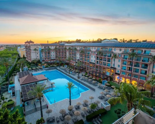 أوتيلز إيسلانتيّا Hotels near لا بيلا هارميتاج