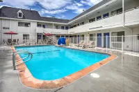 Motel 6 Fairfield, CA - North - piscina