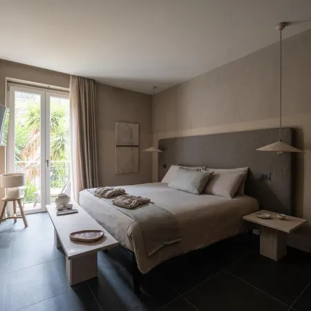 The Sanctuary Urban Retreat Отели рядом с достопримечательностью «Римский железнодорожный вокзал Остиенсе»