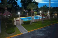 Baymont by Wyndham Mobile/Tillmans Corner - Pools