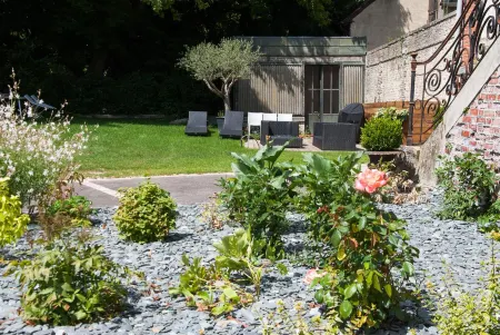 Maison M Troyes Отели в г. Вильшетиф