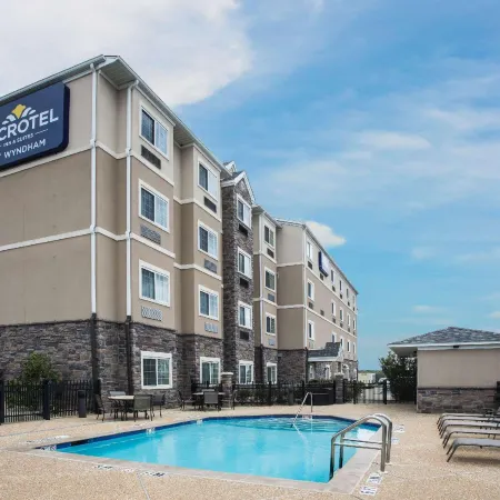 Microtel Inn & Suites by Wyndham Opelika