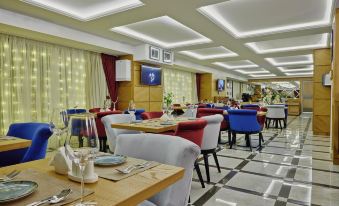 45 Parallel Hotel