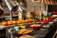 Arbat Stars Hotel and Apartments (ex Marriott Novy Arbat) - breakfast