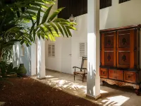 Jetwing Ratnam Residence Hotels near Borella