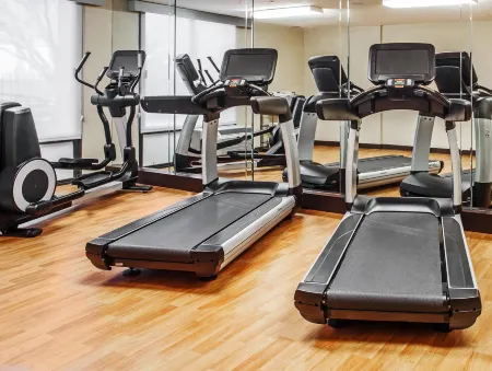 Hyatt Place Cincinnati Blue Ash Отели рядом с достопримечательностью «Serene Suites Premier Memory Care»