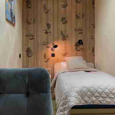 Yugorskaya Hotel Rooms